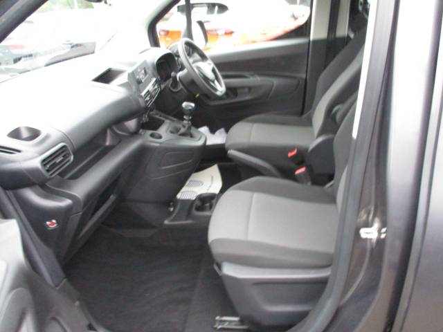 2019 Vauxhall Combo-life 1.2 Turbo Design XL 5dr
