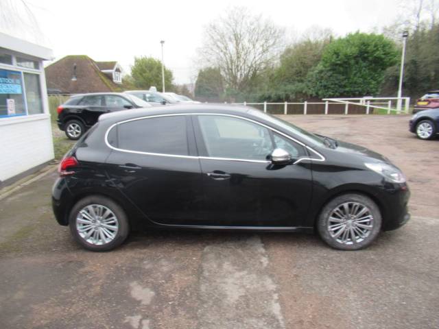 2017 Peugeot 208 1.6 BlueHDi 100 Allure 5dr [non Start Stop]