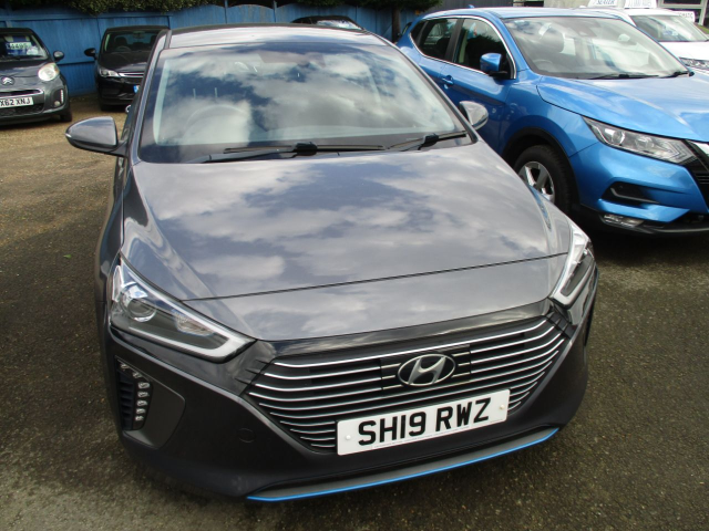 Hyundai Ioniq 1.6 GDi Hybrid Premium 5dr DCT Hatchback Petrol / Electric Hybrid Grey