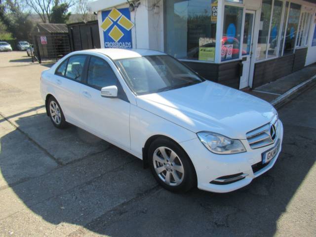 Mercedes-Benz C Class 1.6 C180 Executive SE 4dr Auto Saloon Petrol White
