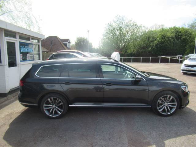 2018 Volkswagen Passat 2.0 TDI GT 5dr DSG [Panoramic Roof] [7 Speed]