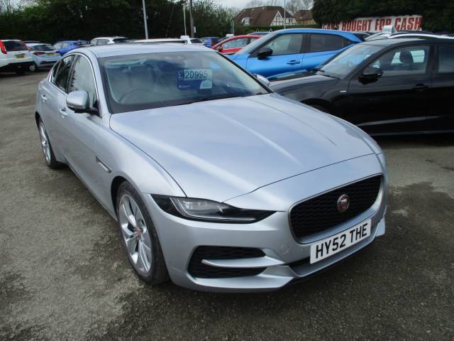 Jaguar XE 2.0 Prestige Ingenium Auto Saloon Petrol Silver
