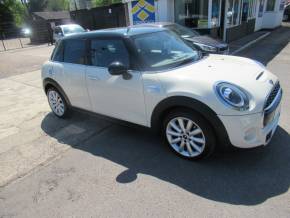 MINI HATCHBACK 2019 (19) at Crossroad Motors Ashford