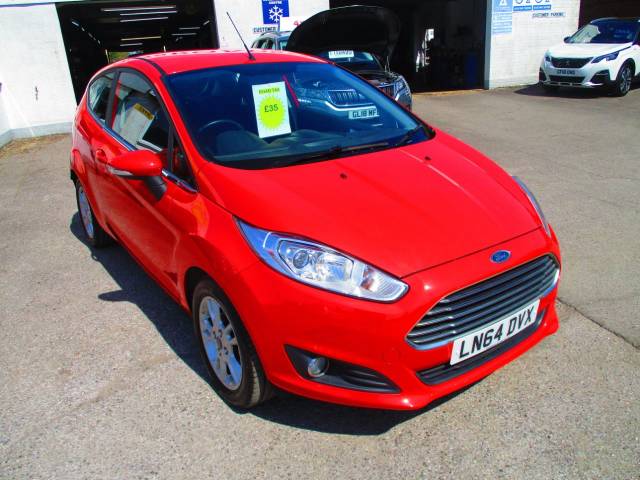 Ford Fiesta 1.25 82 Zetec 3dr Hatchback Petrol Red