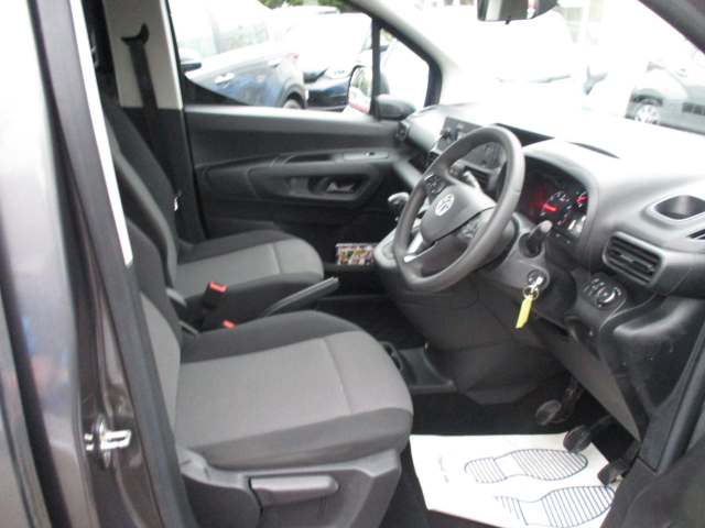 2019 Vauxhall Combo-life 1.2 Turbo Design XL 5dr