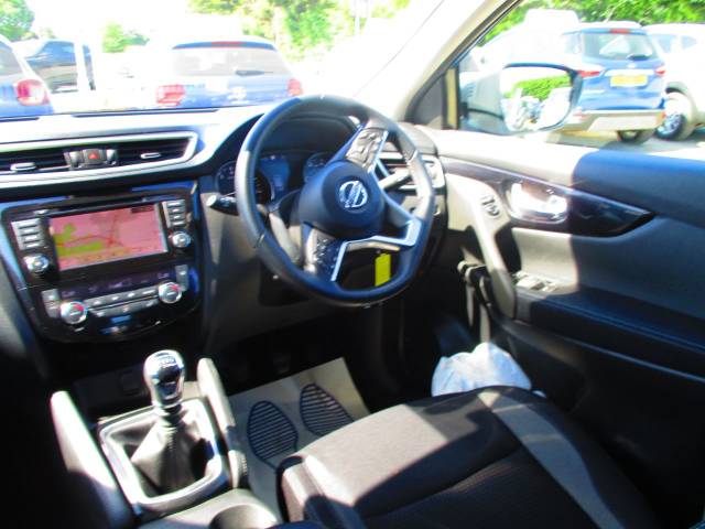2020 Nissan Qashqai 1.3 DiG-T Acenta Premium 5dr