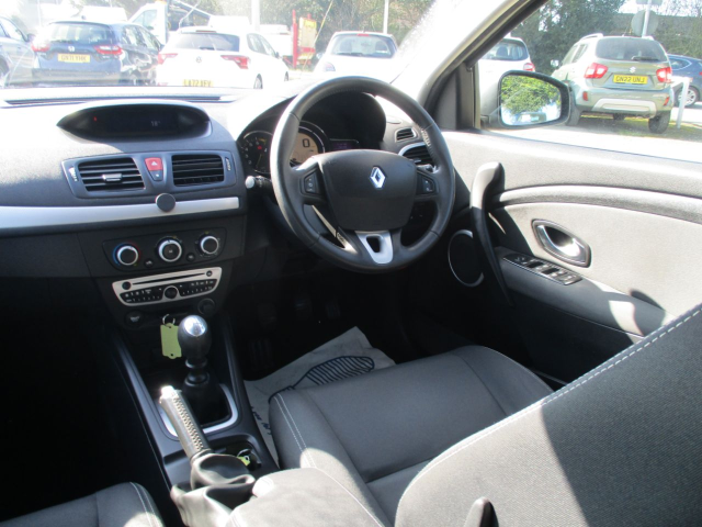 2010 Renault Megane 2.0 TCE Dynamique 5dr