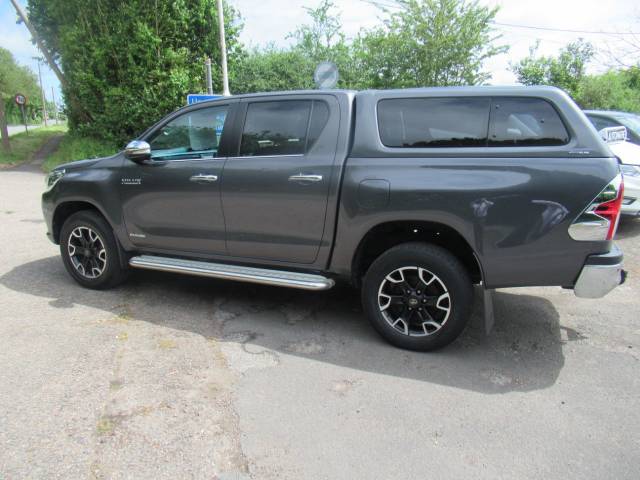 2017 Toyota Hilux Invincible X D/Cab Pick Up 2.4 D-4D
