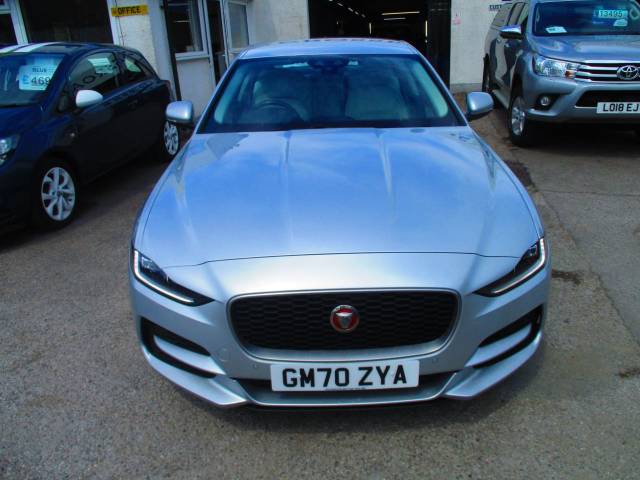 2020 Jaguar XE 2.0 Prestige Ingenium
