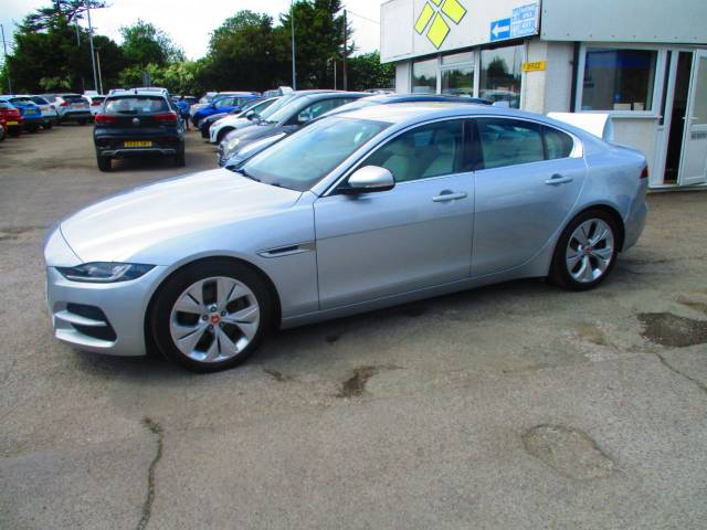 2020 Jaguar XE 2.0 Prestige Ingenium
