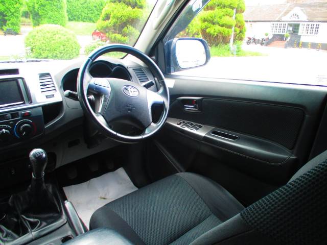 2014 Toyota Hilux Icon D/Cab Pick Up 2.5 D-4D 4WD 144