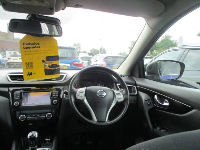 2017 Nissan Qashqai 1.2 DiG-T N-Connecta 5dr