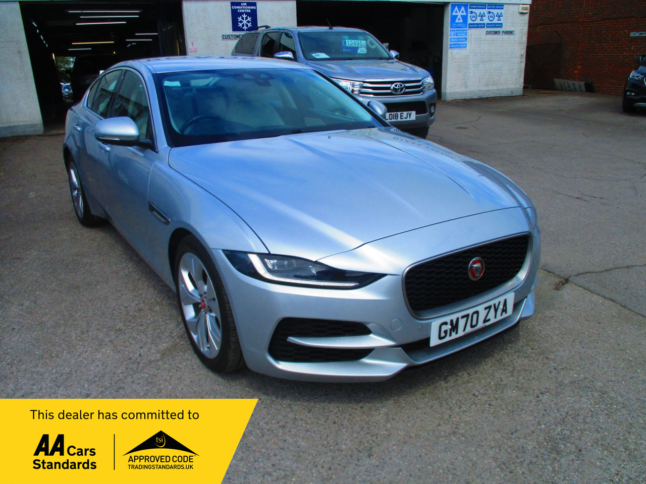 2020 Jaguar XE