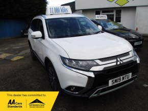 MITSUBISHI OUTLANDER 2019 (19) at Crossroad Motors Ashford