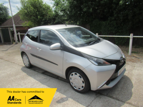 TOYOTA AYGO 2017 (17) at Crossroad Motors Ashford