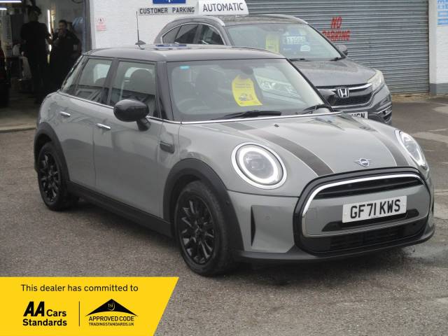 Mini Hatchback 1.5 Cooper Classic 5dr Hatchback Petrol Grey