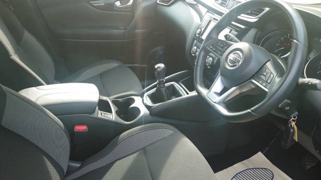 2020 Nissan Qashqai 1.3 DiG-T 160 Acenta Premium 5dr