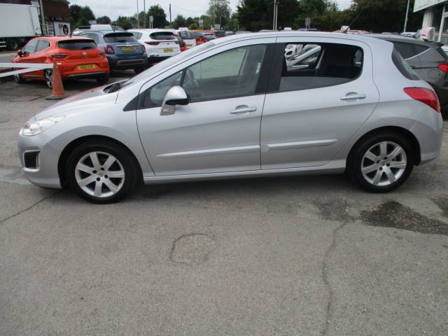 2013 Peugeot 308 1.6 HDi 92 Active 5dr