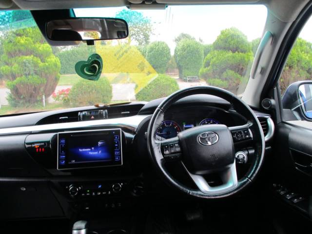 2017 Toyota Hilux Invincible D/Cab Pick Up 2.4 D-4D Auto