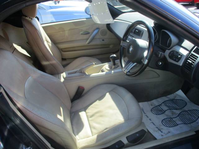 2005 BMW Z4 2.5i SE 2dr