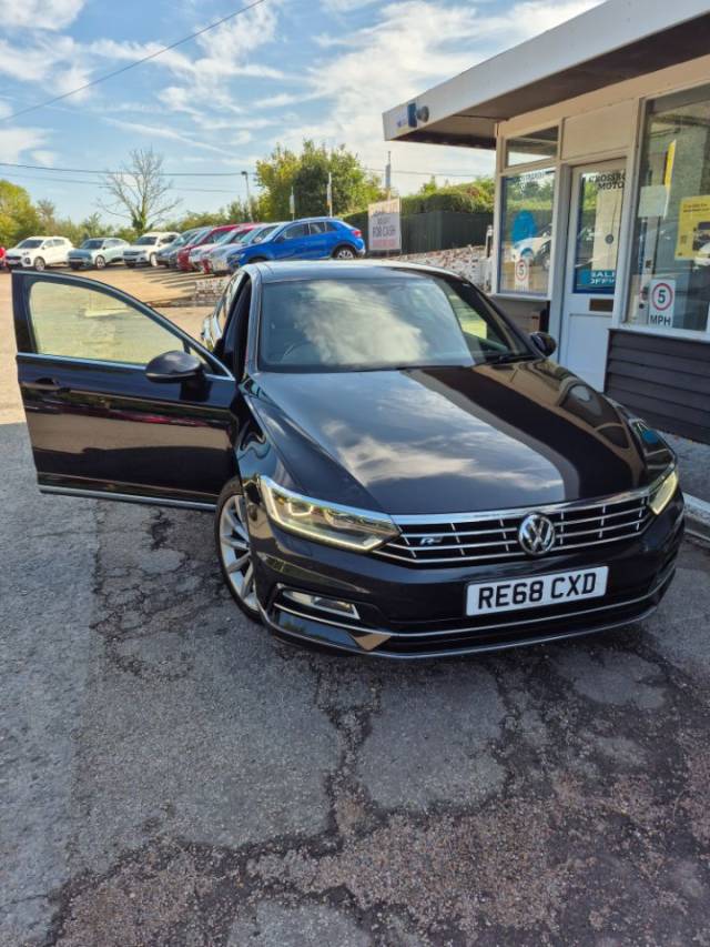 2018 Volkswagen Passat 2.0 TDI R-Line 4dr DSG [Panoramic Roof] [7 Speed]