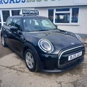 MINI HATCHBACK 2021 (71) at Crossroad Motors Ashford