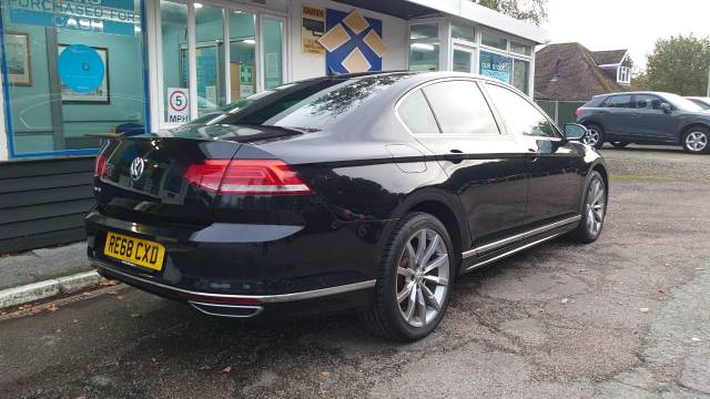 2018 Volkswagen Passat 2.0 TDI R-Line 4dr DSG [Panoramic Roof] [7 Speed]
