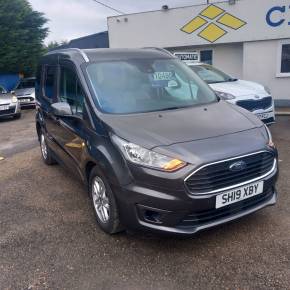 FORD TOURNEO CONNECT 2019 (19) at Crossroad Motors Ashford