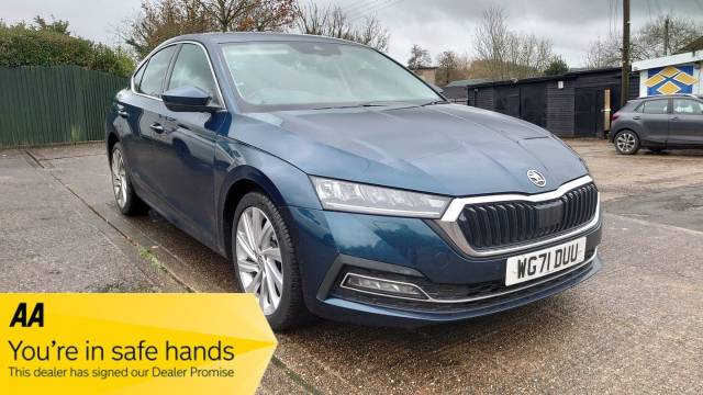 Skoda Octavia 2.0 TDI 150 SE L 5dr DSG Hatchback Diesel Blue