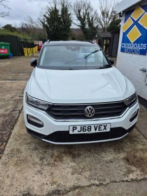 VOLKSWAGEN T-ROC 2018 (68) at Crossroad Motors Ashford