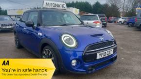 MINI HATCHBACK 2019 (19) at Crossroad Motors Ashford