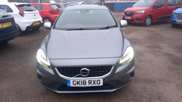 2018 Volvo V40 2.0 T2 [122] R DESIGN Nav Plus 5dr