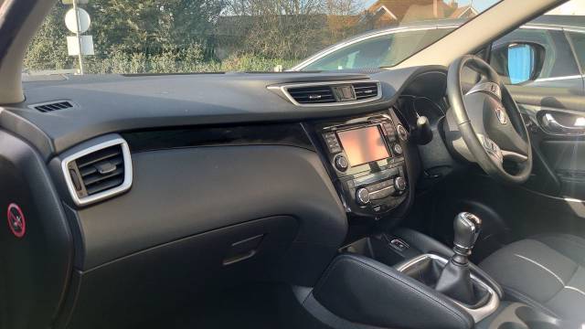 2015 Nissan Qashqai 1.5 dCi N-Tec+ 5dr