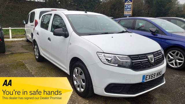 Dacia Sandero 0.9 TCe Essential 5dr Hatchback Petrol White