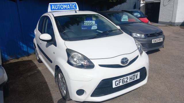 Toyota Aygo 1.0 VVT-i Ice 5dr MMT Hatchback Petrol White