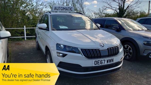 Skoda Karoq 1.5 TSI SE Technology 5dr DSG Estate Petrol White