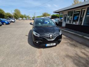 RENAULT SCENIC at Crossroad Motors Ashford