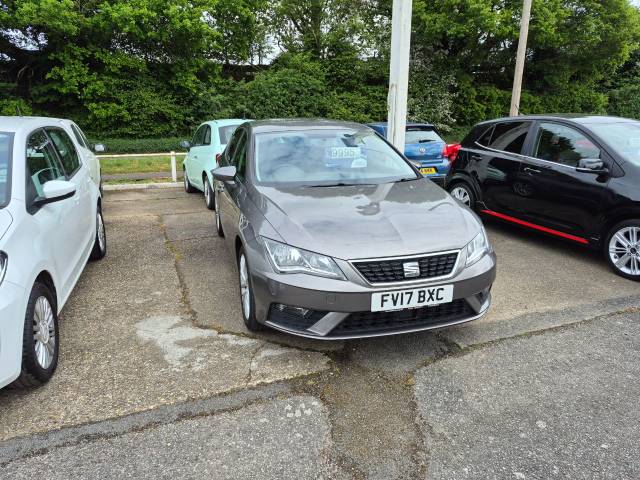 SEAT Leon 1.2 TSI SE Dynamic Technology 5dr Hatchback Petrol Grey