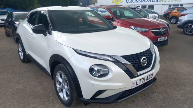 Nissan Juke 1.0 DiG-T 114 N-Connecta 5dr Hatchback Petrol White