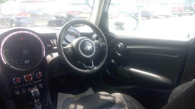 2015 Mini Hatchback 1.5 Cooper D 5dr Auto