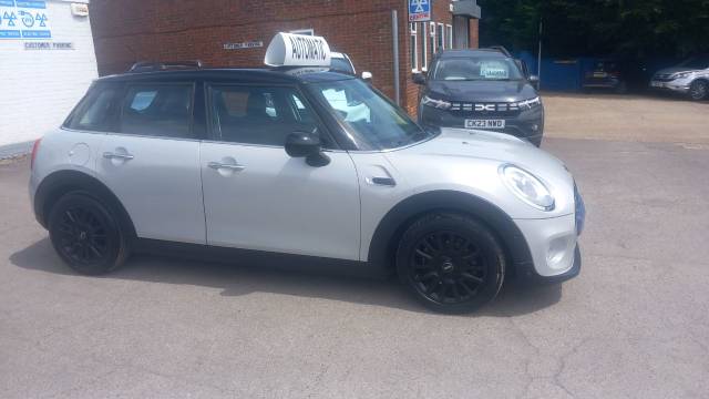 2015 Mini Hatchback 1.5 Cooper D 5dr Auto