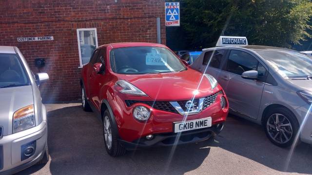 Nissan Juke 1.2 DiG-T N-Connecta 5dr Hatchback Petrol Red