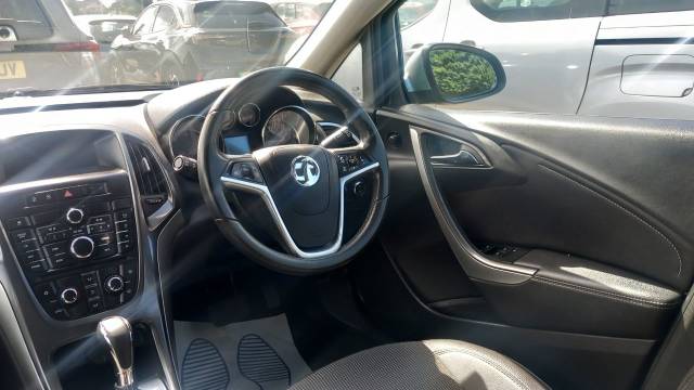 2013 Vauxhall Astra 2.0 CDTi 16V SE 5dr Auto