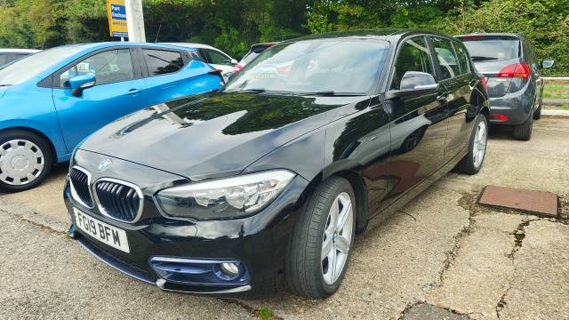 2019 BMW 1 Series 118i [1.5] Sport 5dr [Nav/Servotronic]
