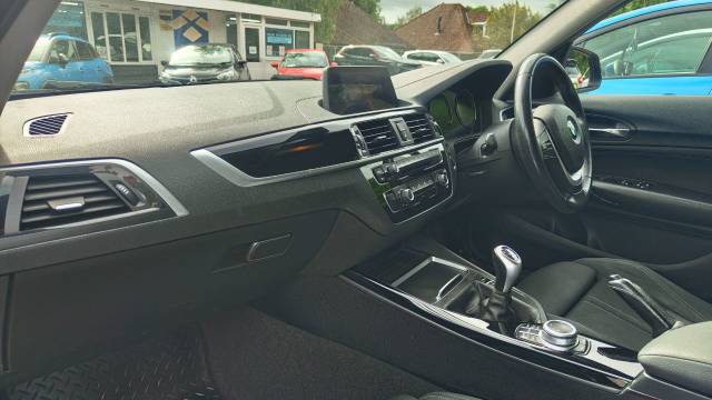 2019 BMW 1 Series 118i [1.5] Sport 5dr [Nav/Servotronic]