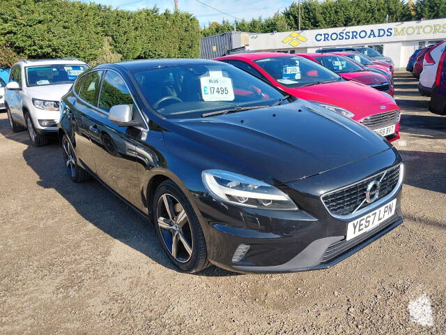 Volvo V40 2.0 T2 [122] R DESIGN Nav Plus 5dr Hatchback Petrol Black